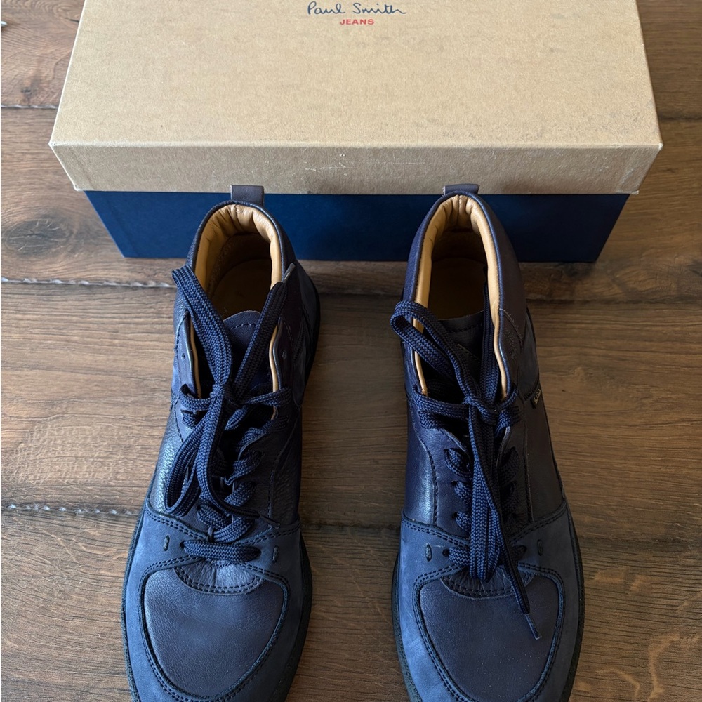 Paul Smith Men’s Navy Leather high top Sneakers size 43/ US 10